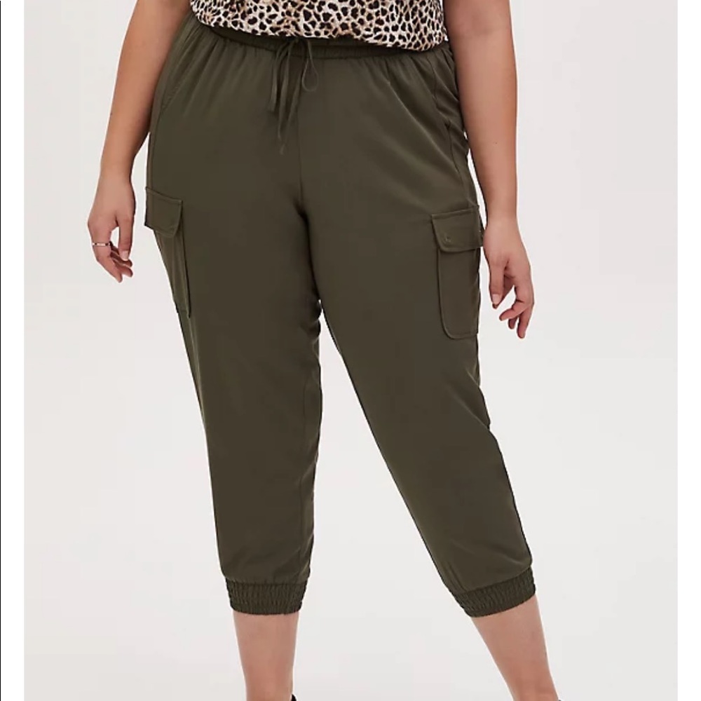 Torrid relaxed joggers green cargo pants